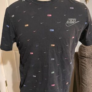 Nike‎ Black Tee Men’s Medium